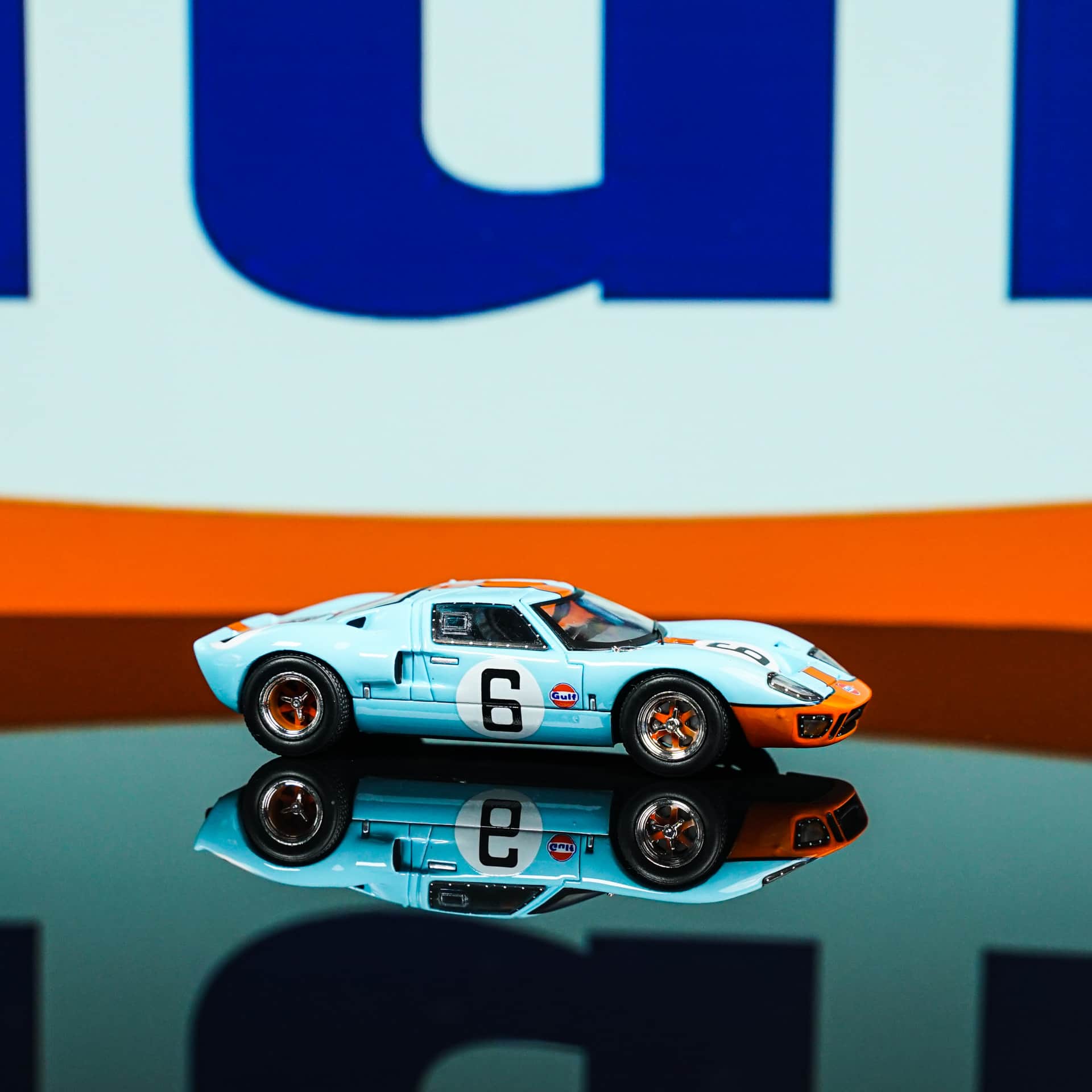 Ford GT40 Gulf FY - model 1:64