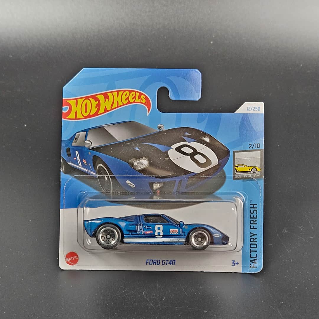 Ford GT 40 Granatowy Hot Wheels - model 1:64