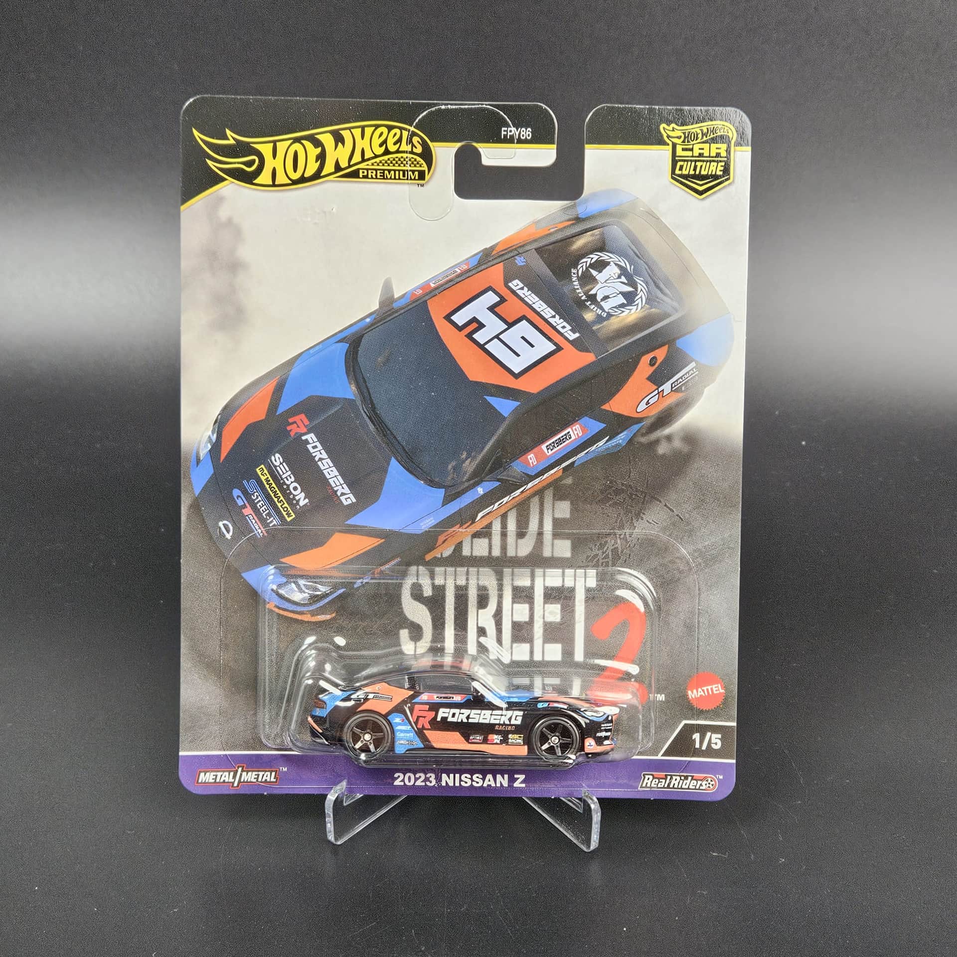 Nissan Z Hot Wheels - model 1:64