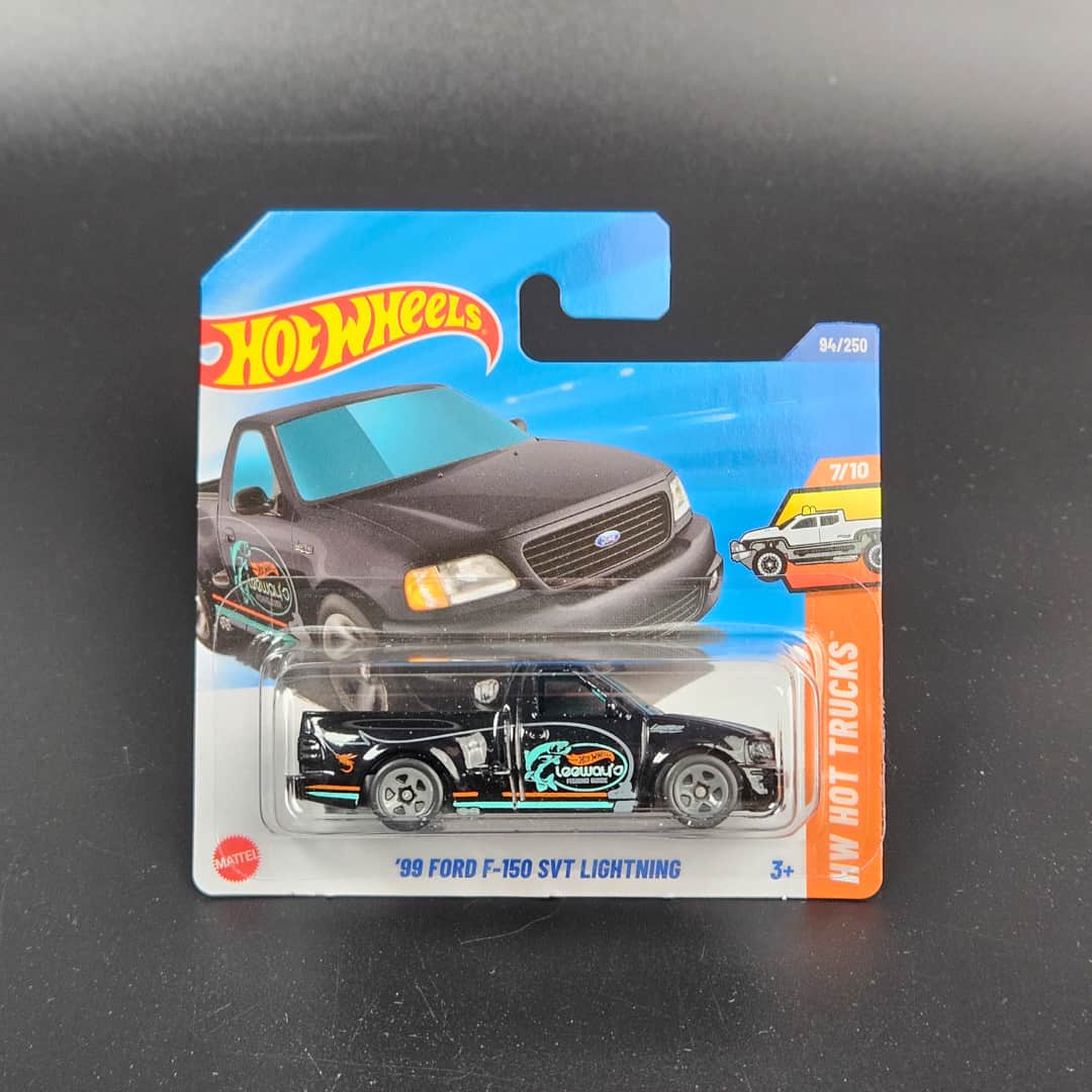 TV Series Batmobile Hot Wheels - model 1:64