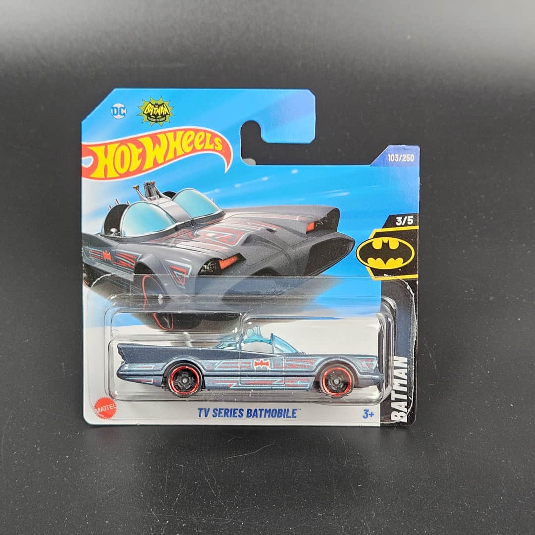TV Series Batmobile Hot Wheels - model 1:64
