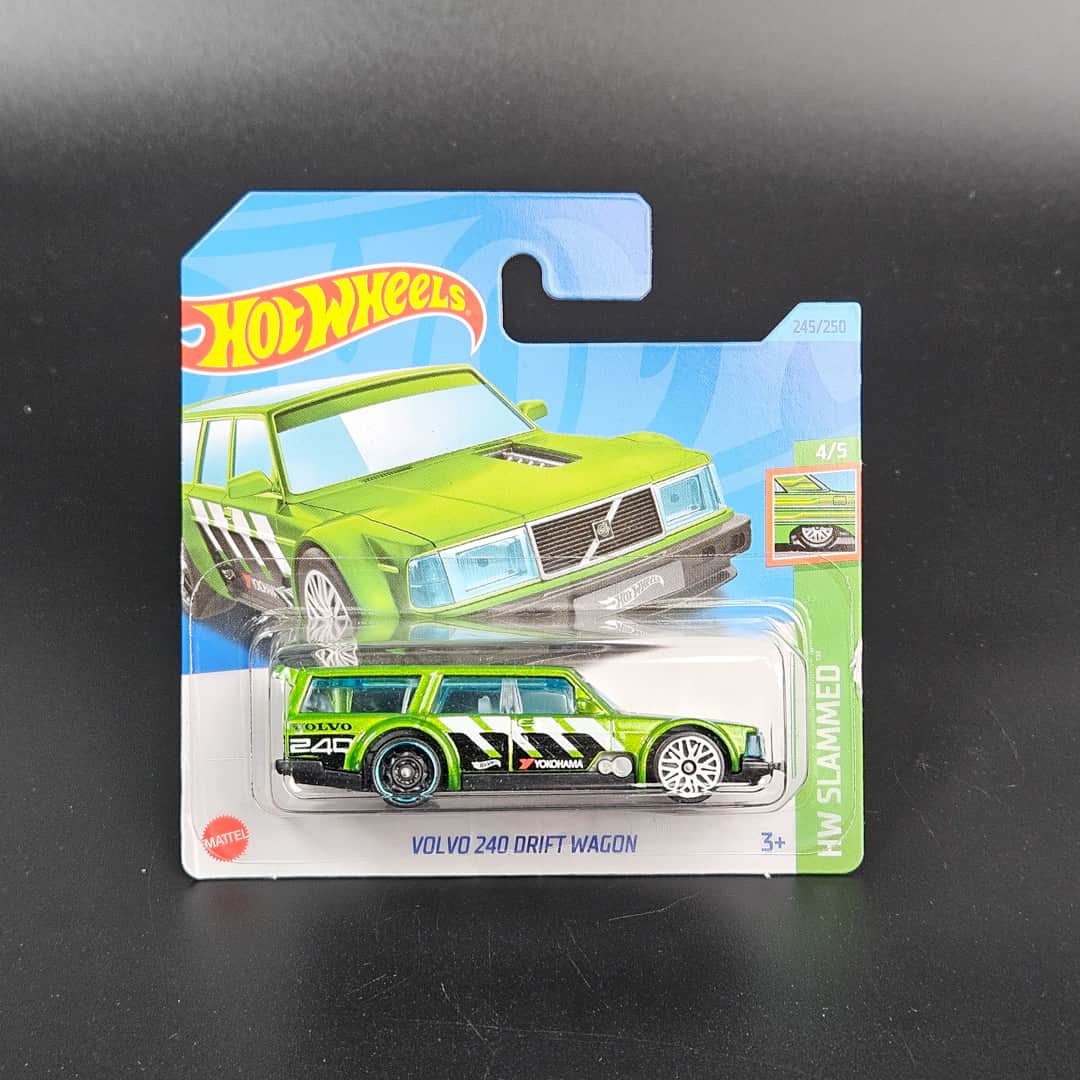 Volvo 240 Drift Wagon Hot Wheels - model 1:64