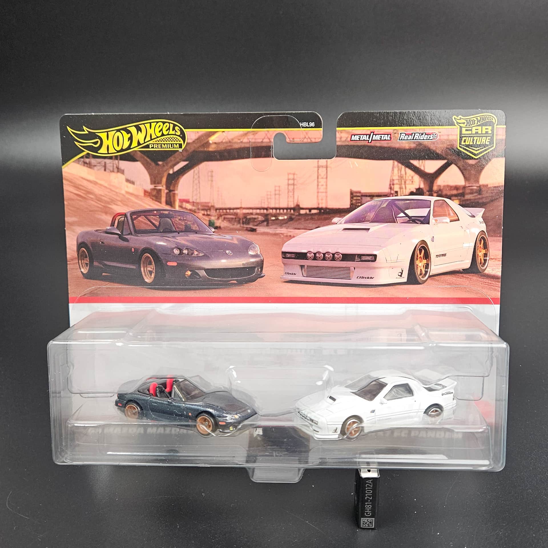 Zestaw Mazda Mazdaspeed Miata Hot Wheels - model 1:64
