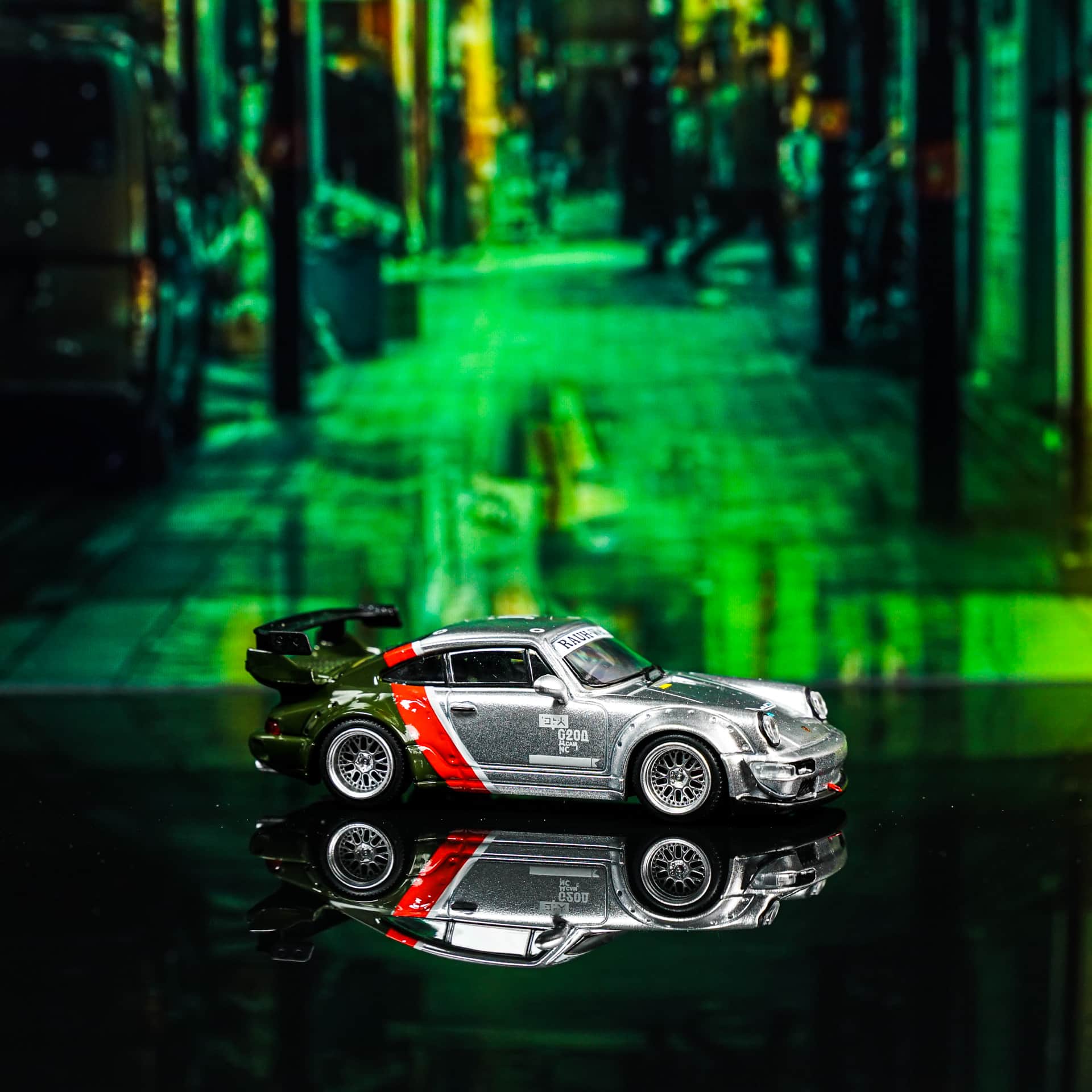 Porsche 993 RWB Mini Station - model 1:64