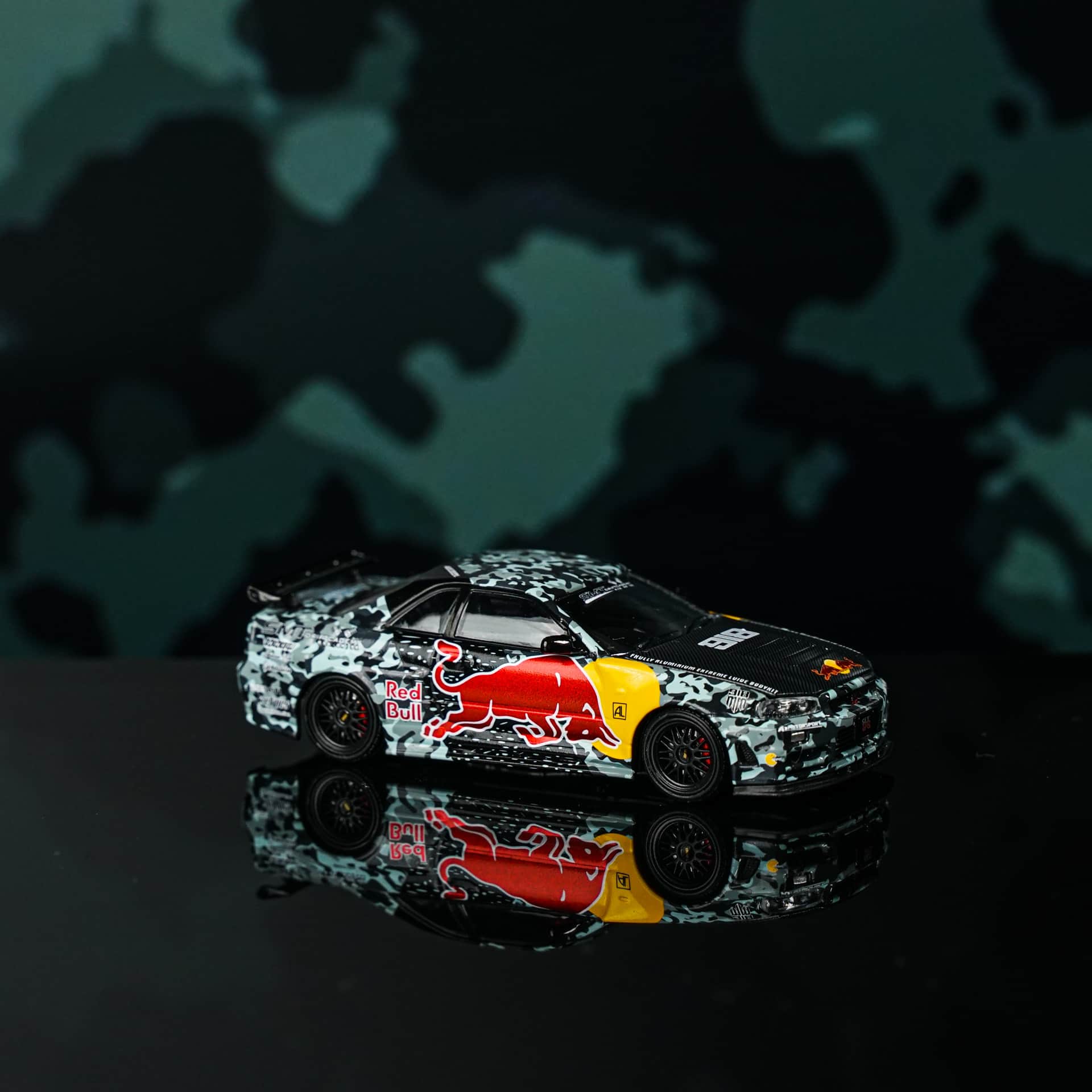 Nissan GT-R R34 Red Bull Camo TimeMicro - model 1:64