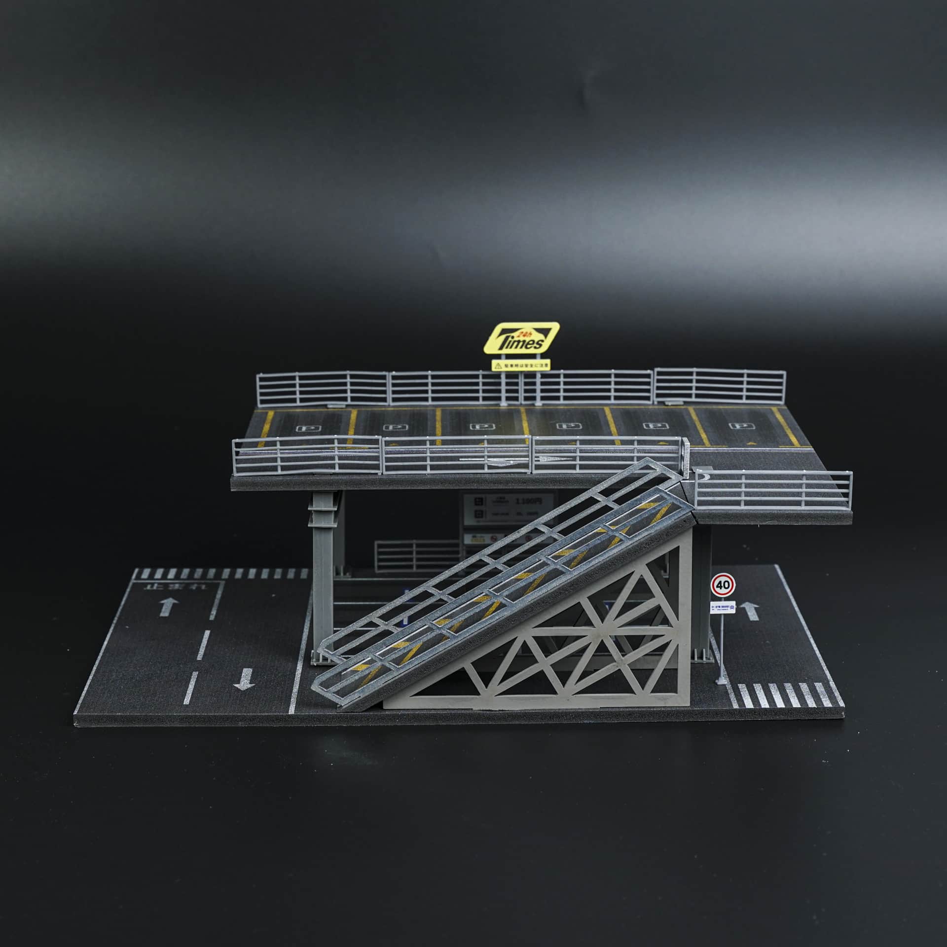 Parking Piętrowy z Rampą | Stalowa konstrukcja | 1:64 - zdjęcie 1