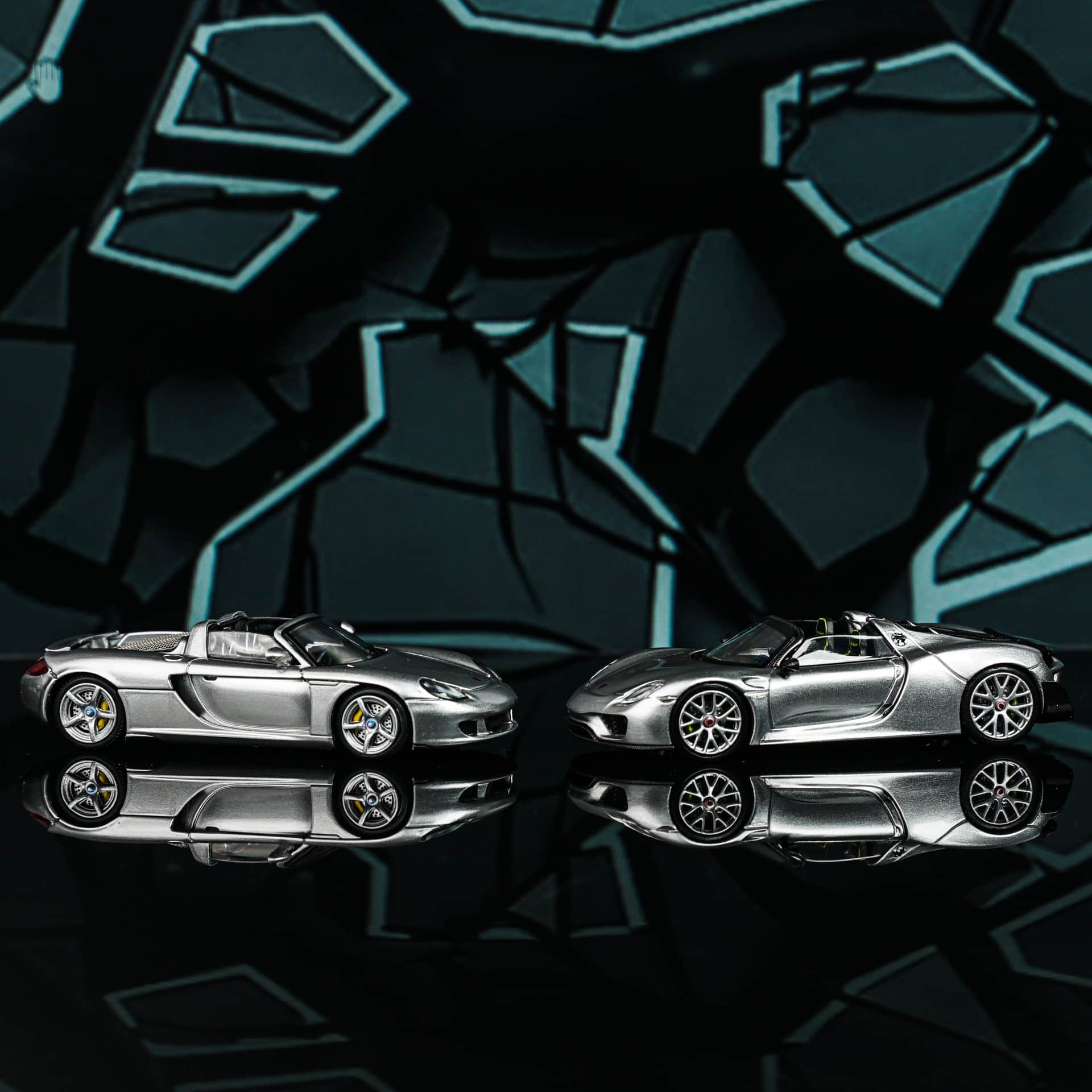 Porsche 918 Spyder & Carrera GT TimeMicro - model 1:64