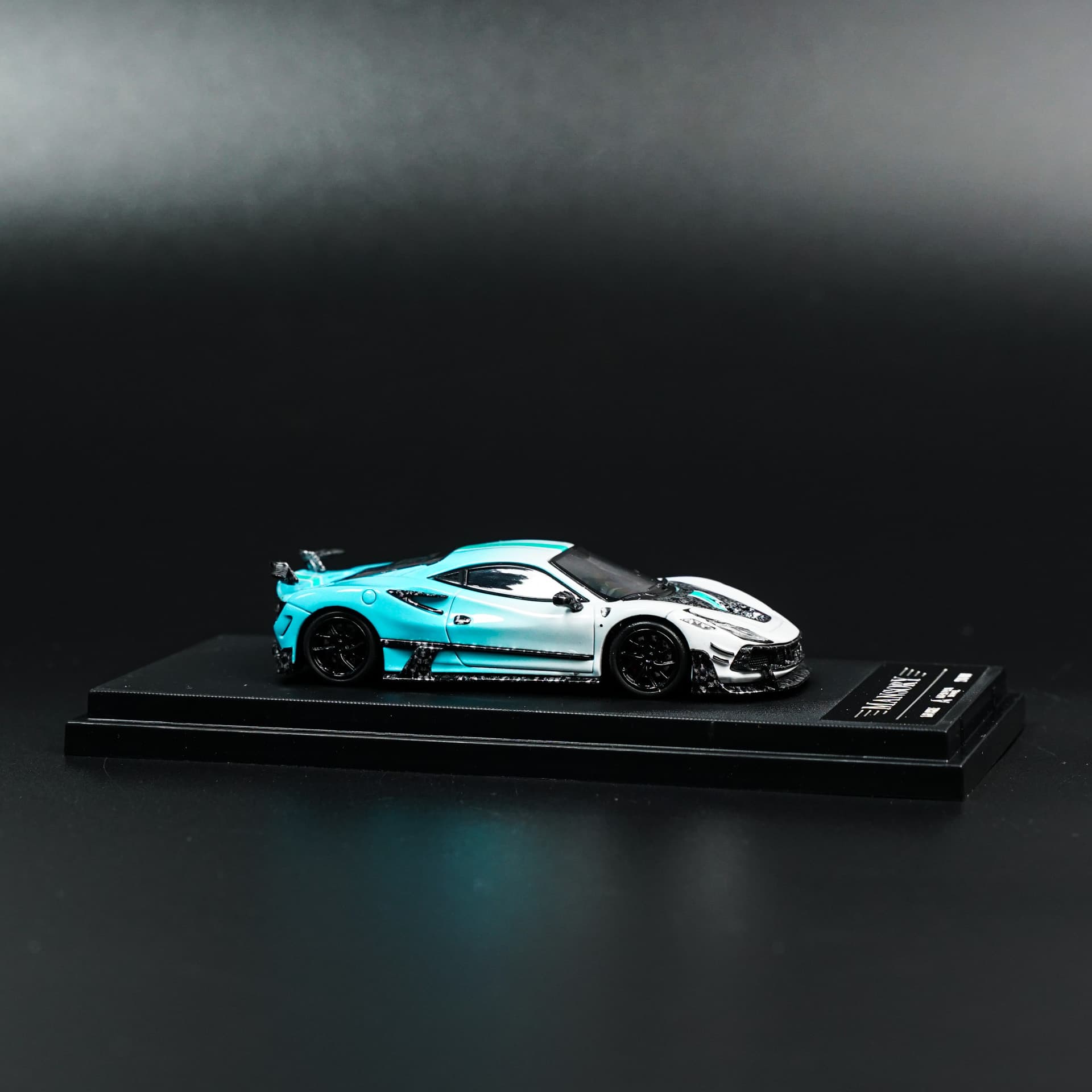 Ferrari F8XX Mansory Aurora Model - model 1:64 - miniatura 2