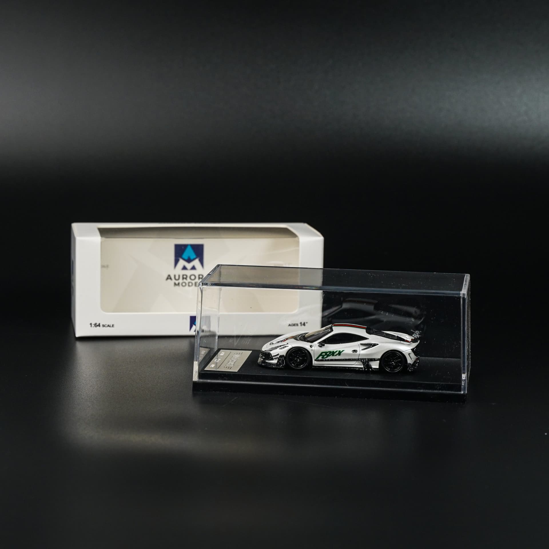 Ferrari F8XX Mansory Biały Aurora Model - model 1:64 - miniatura 5