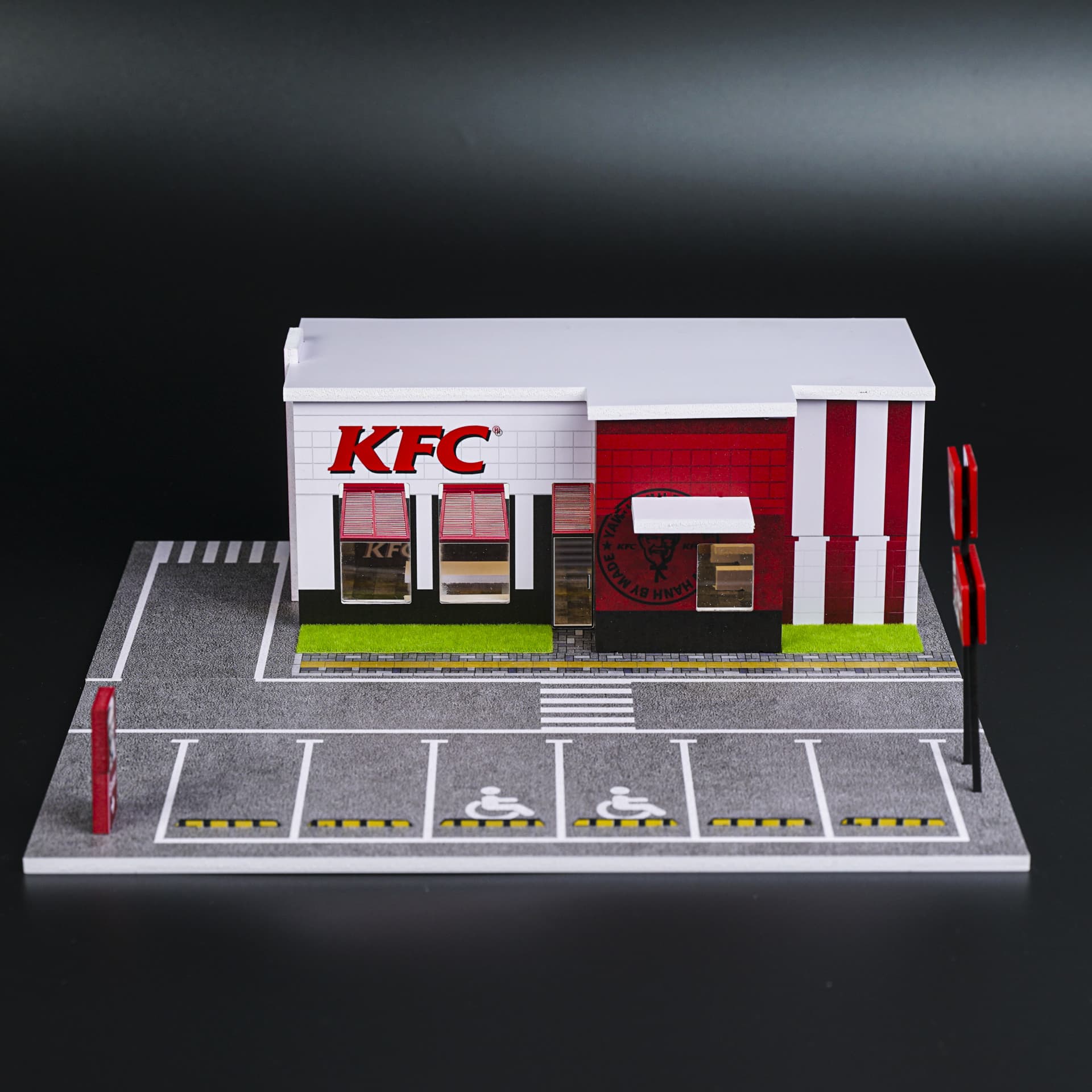 Diorama KFC | 6 miejsc | Podświetlana LED | 1:64 - miniatura 2