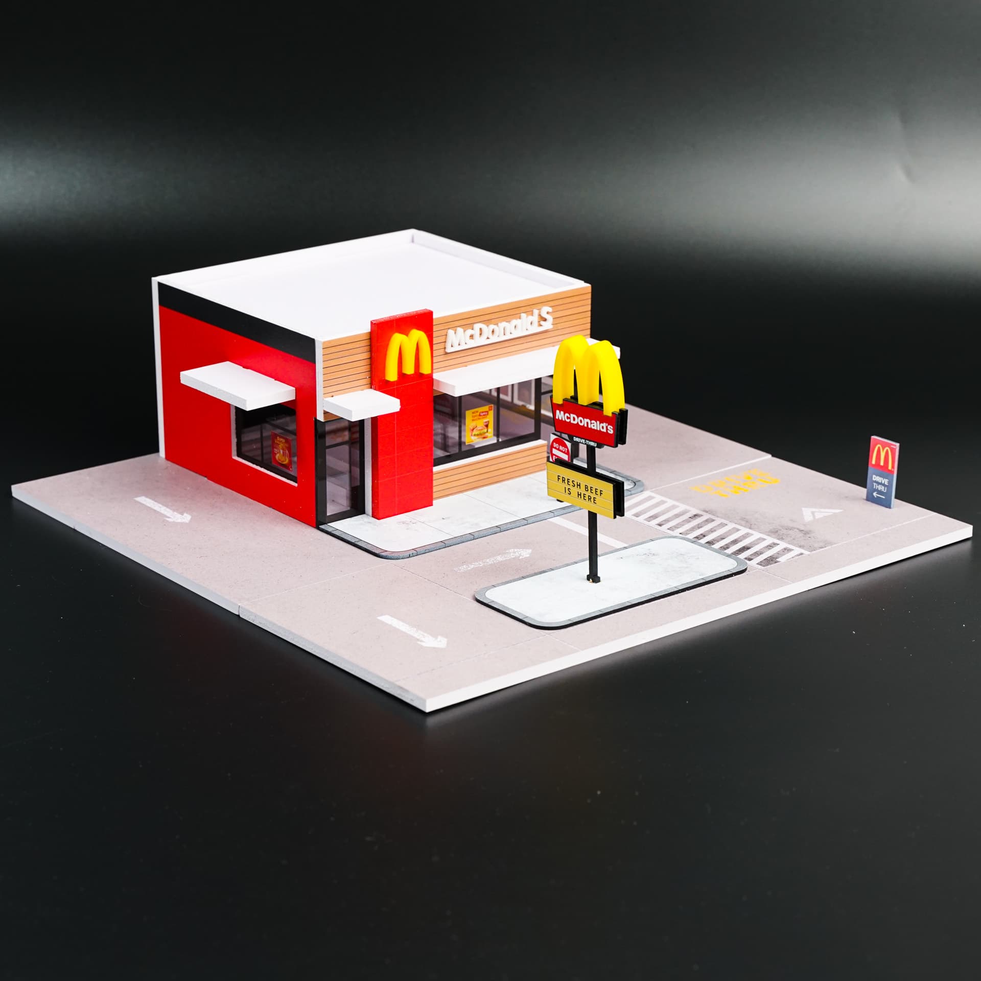 Diorama McDonald’s Drive-In Moreart - model 1:64 - miniatura 3