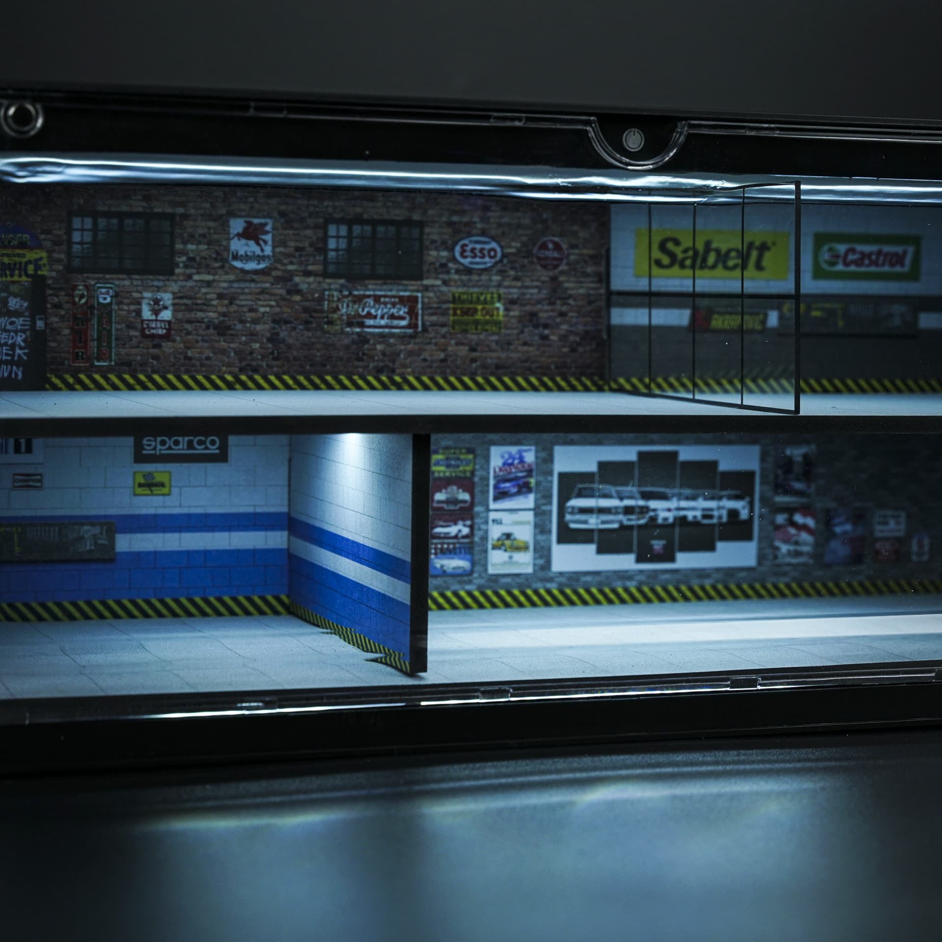 Diorama Warsztat Amerykański | Kontener 2 poziomy | Podświetlana LED | 1:64 - miniatura 5