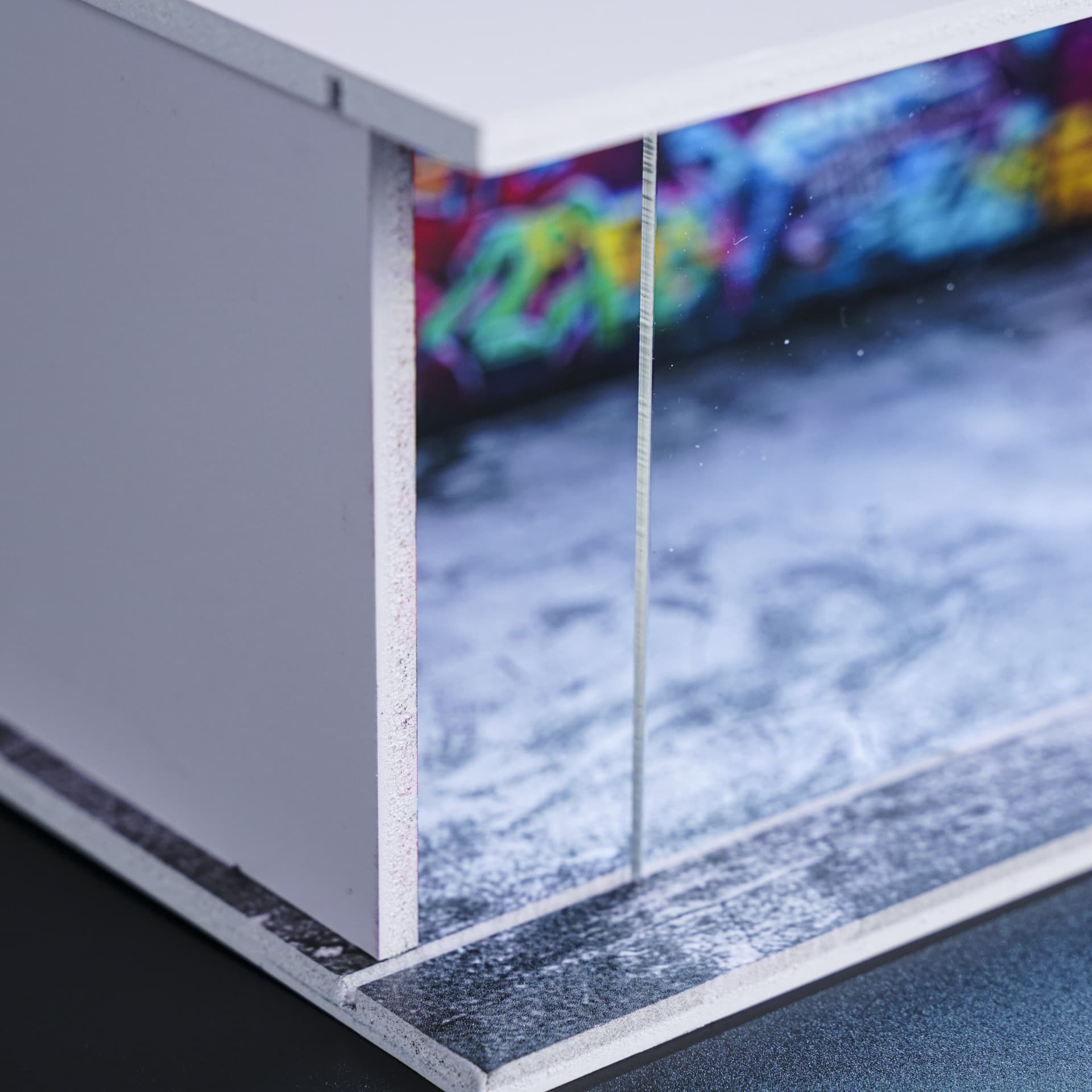 Gablota LED Graffiti | Podświetlana LED | 1:64 - miniatura 3
