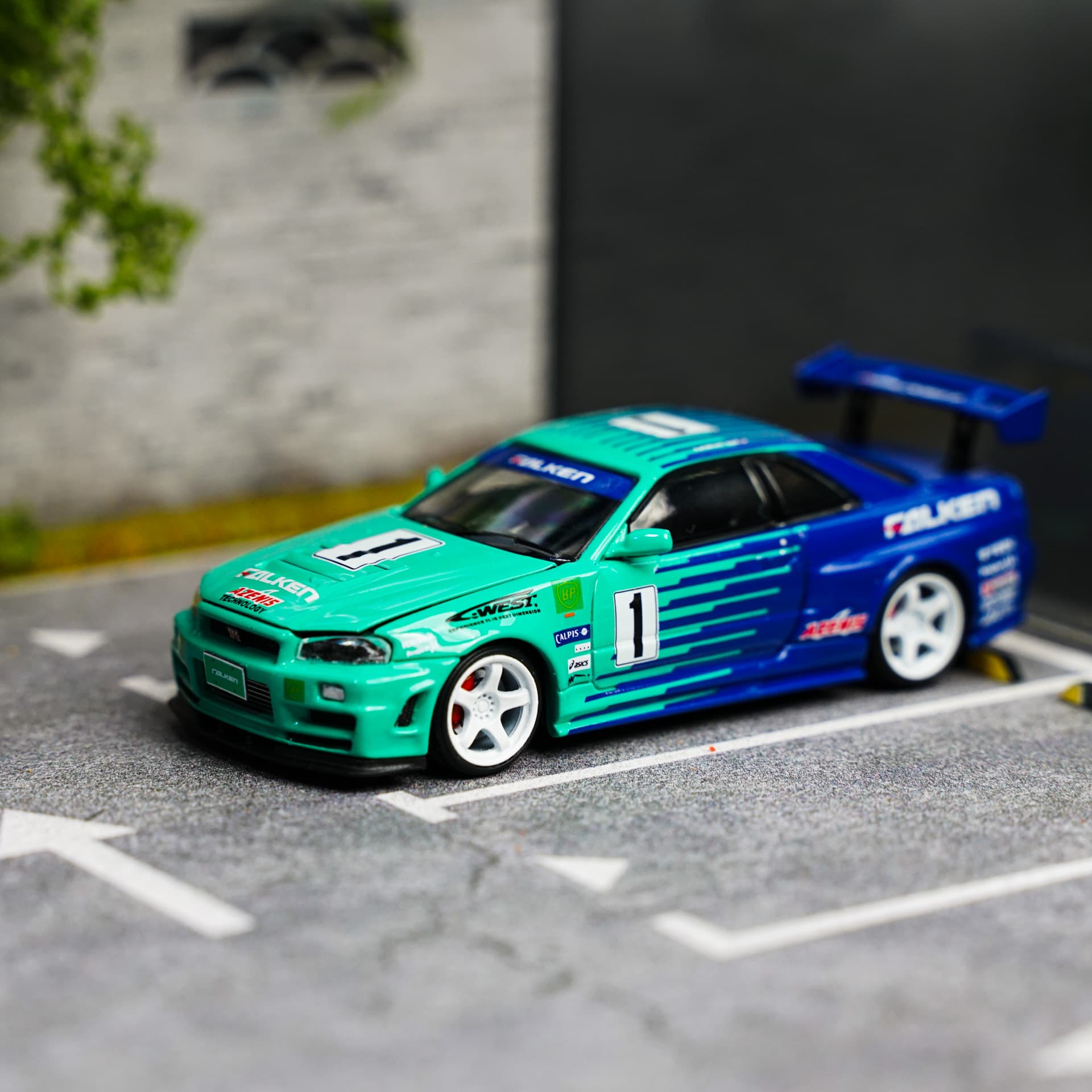 Jesienny Parking Moreart - model 1:64 - miniatura 3