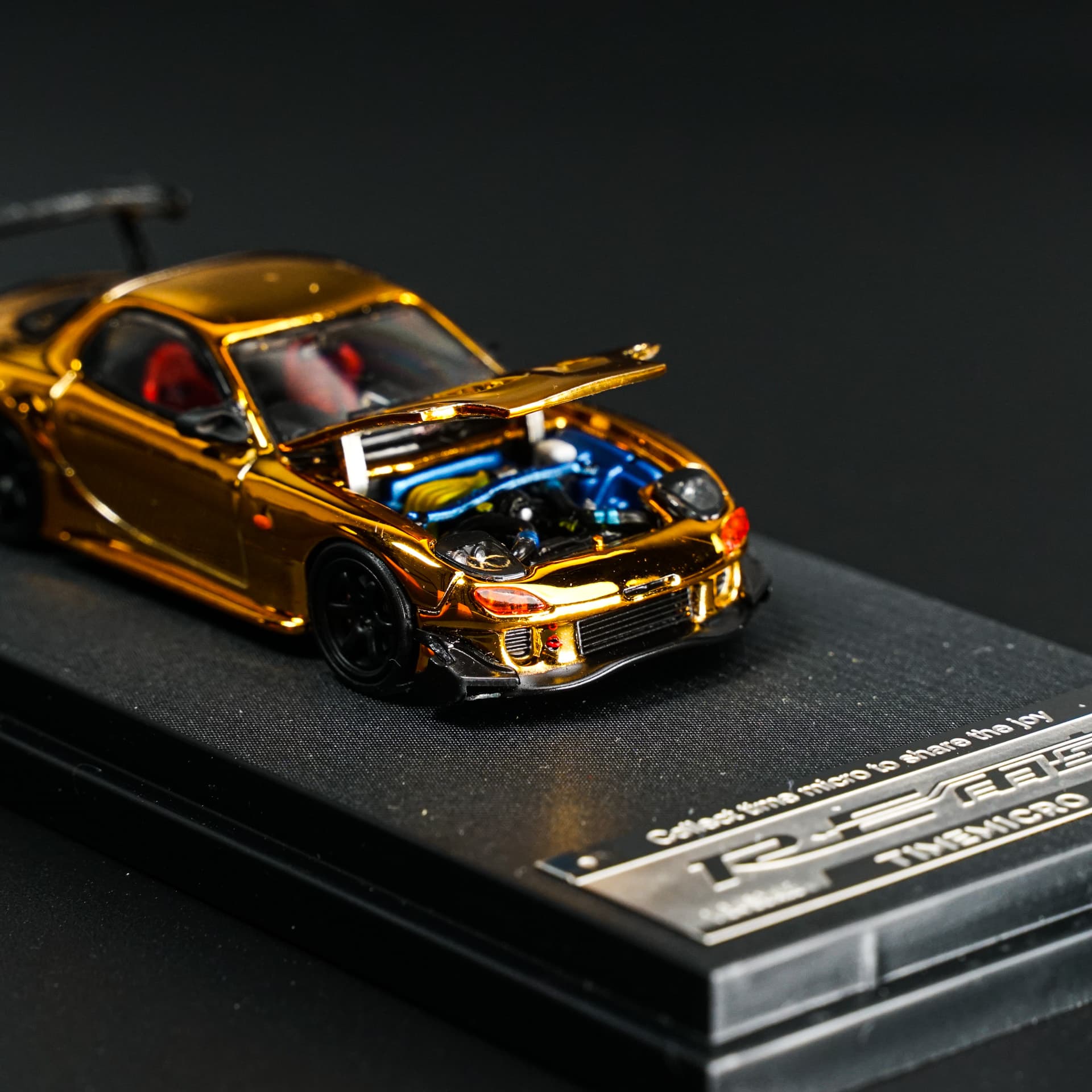 Mazda RX-7 Chrome Gold TimeMicro - model 1:64 - miniatura 4