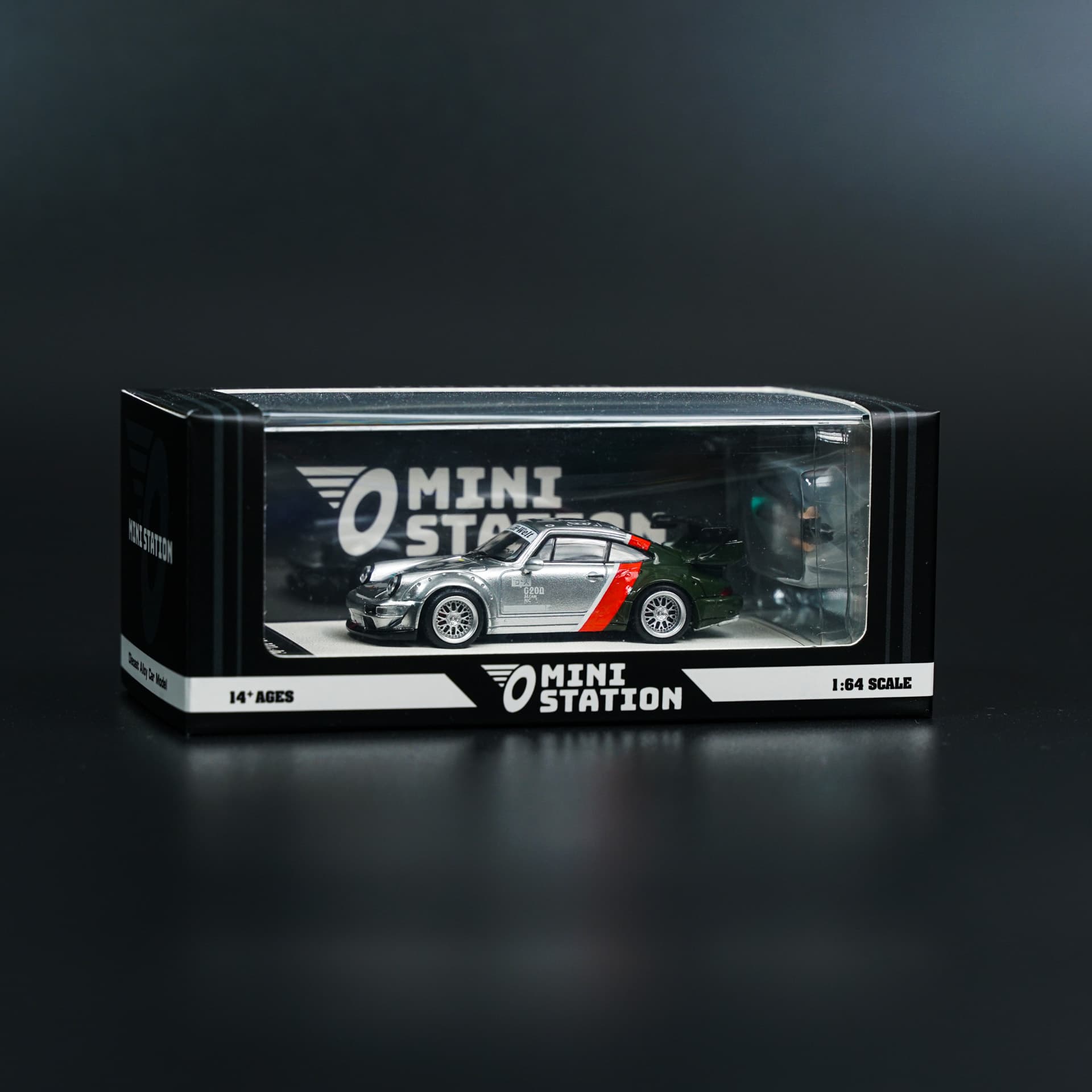 Porsche 993 RWB Mini Station - model 1:64 - miniatura 6
