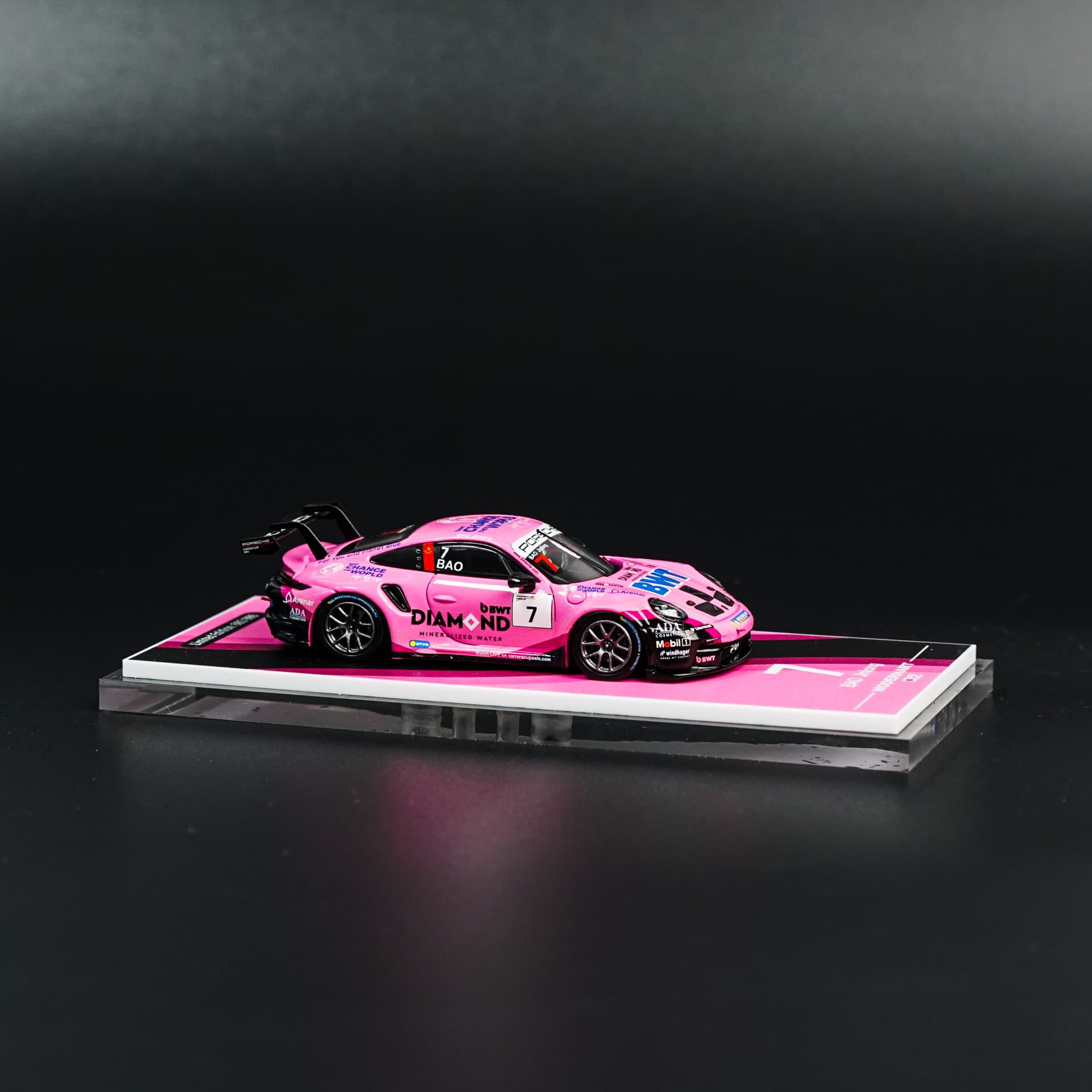Porsche 911 GT3 Cup (992) 1:64 – Team BWT Bao Jinlong ModernArt - model 1:64 - miniatura 2