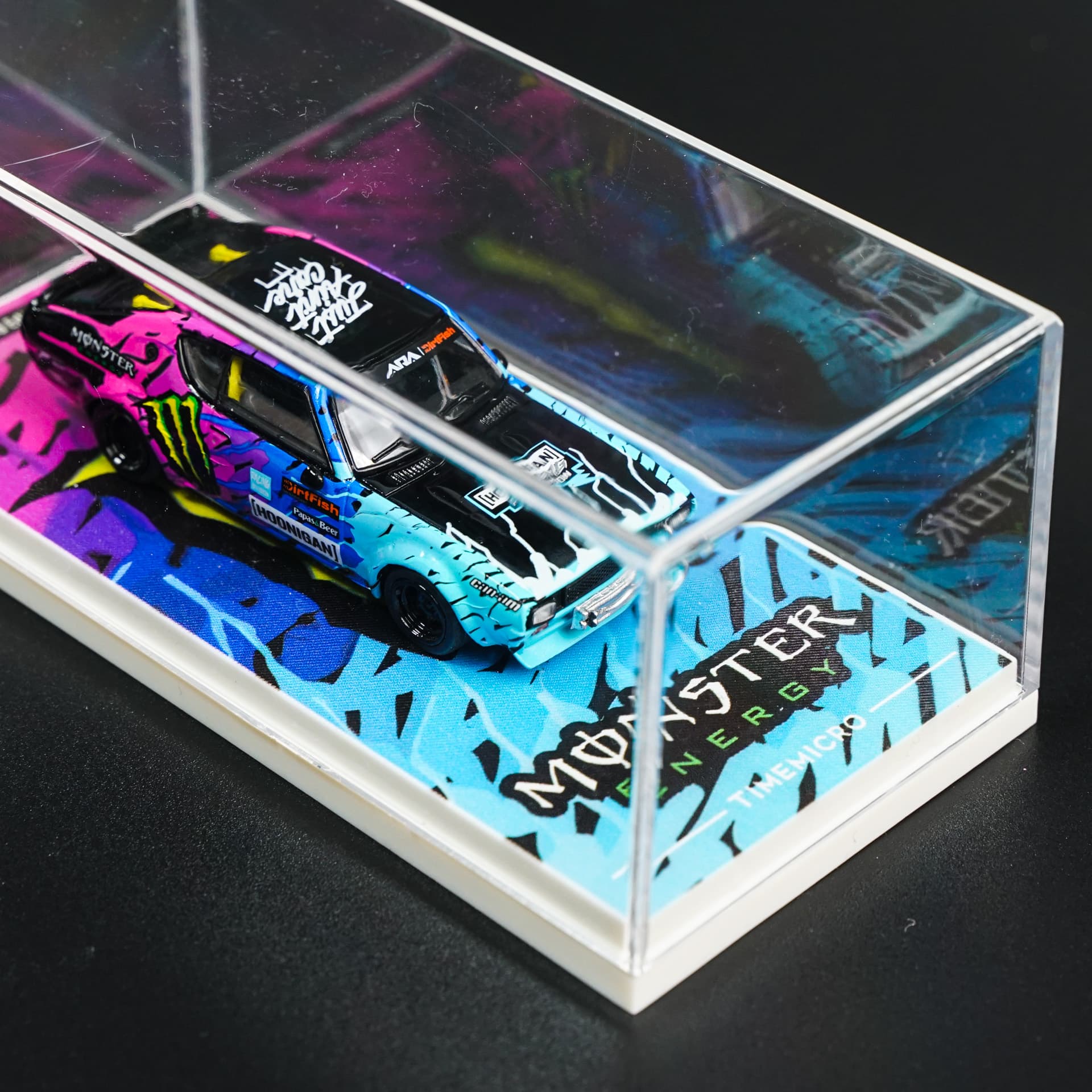 Nissan KPGC110 Monster TimeMicro - model 1:64 - miniatura 3