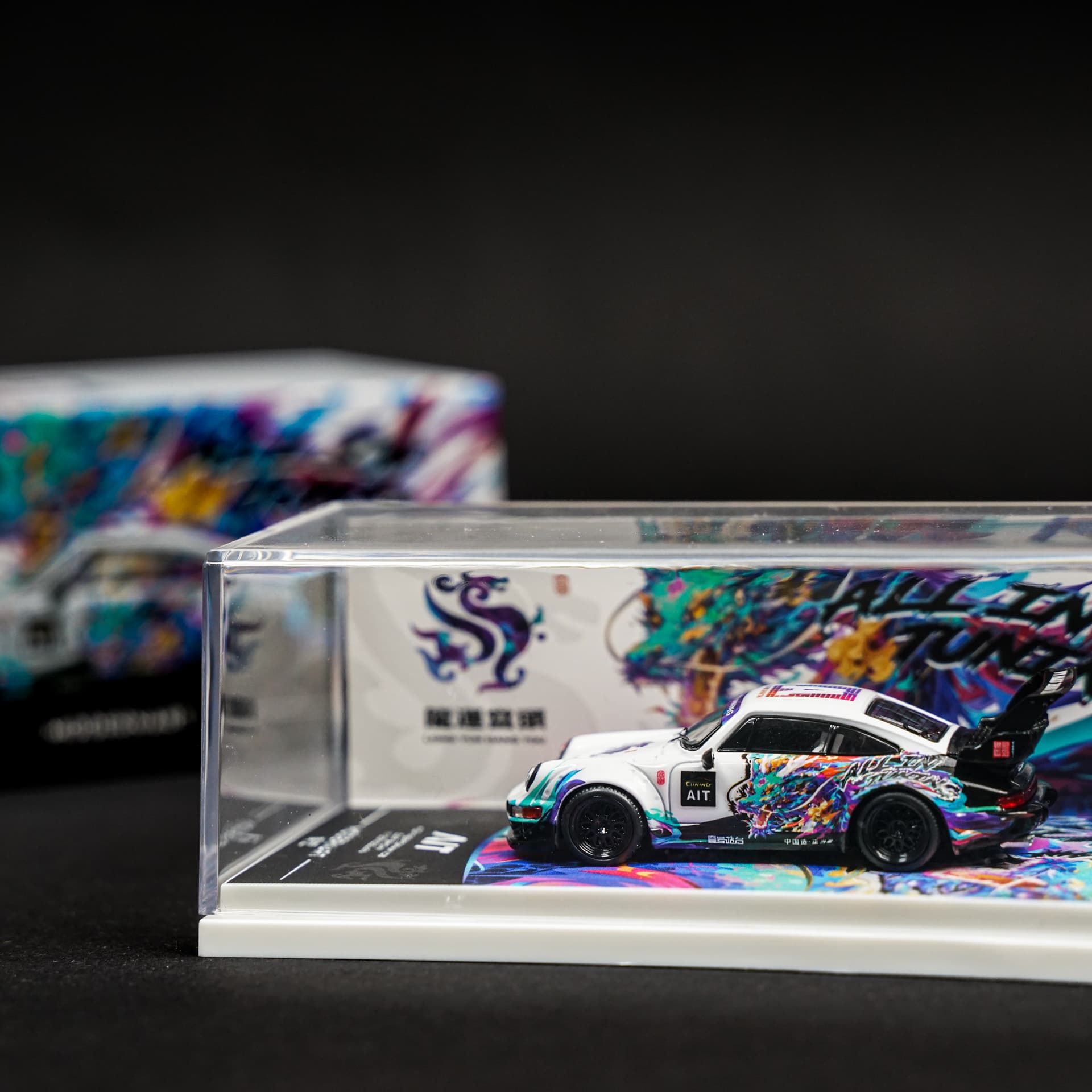 Porsche RWB 964 Dragon Luck ModernArt - model 1:64 - miniatura 2