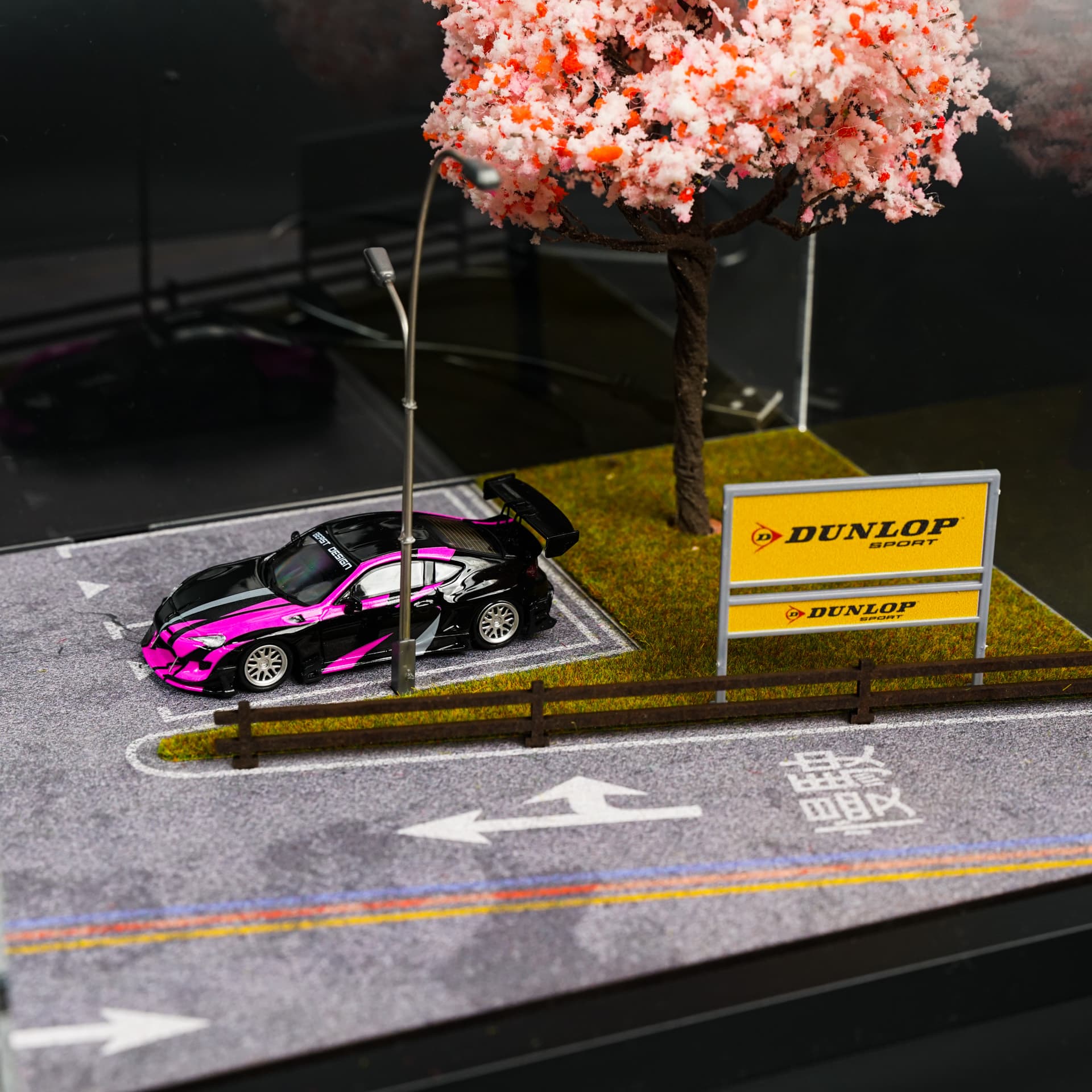 Sakura Street Moreart - model 1:64 - miniatura 2