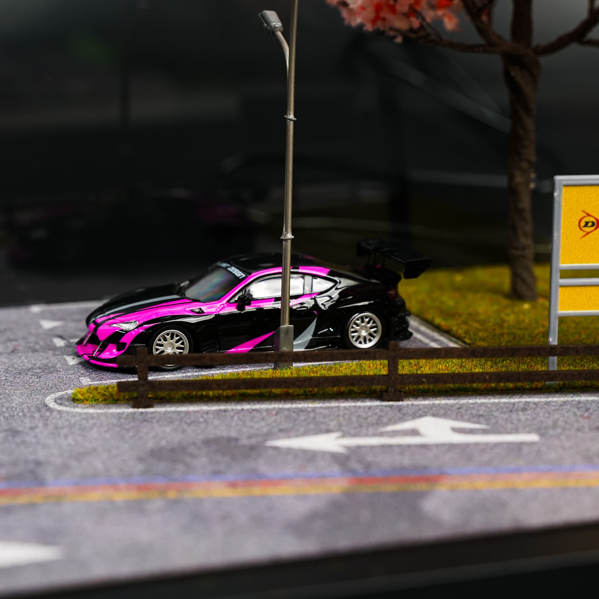Sakura Street Moreart - model 1:64 - miniatura 3