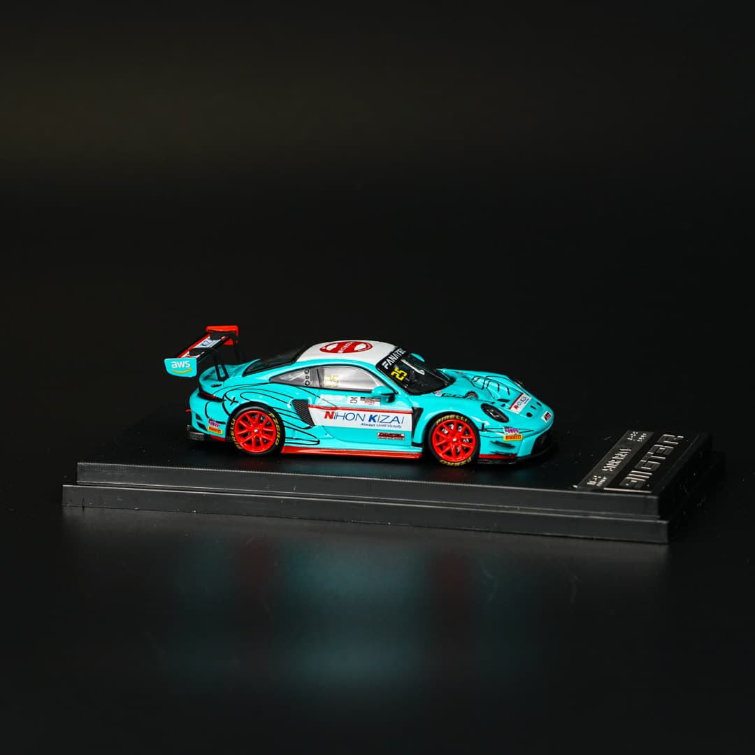 Porsche 911 GT3 R #25 Star Race - model 1:64 - miniatura 2