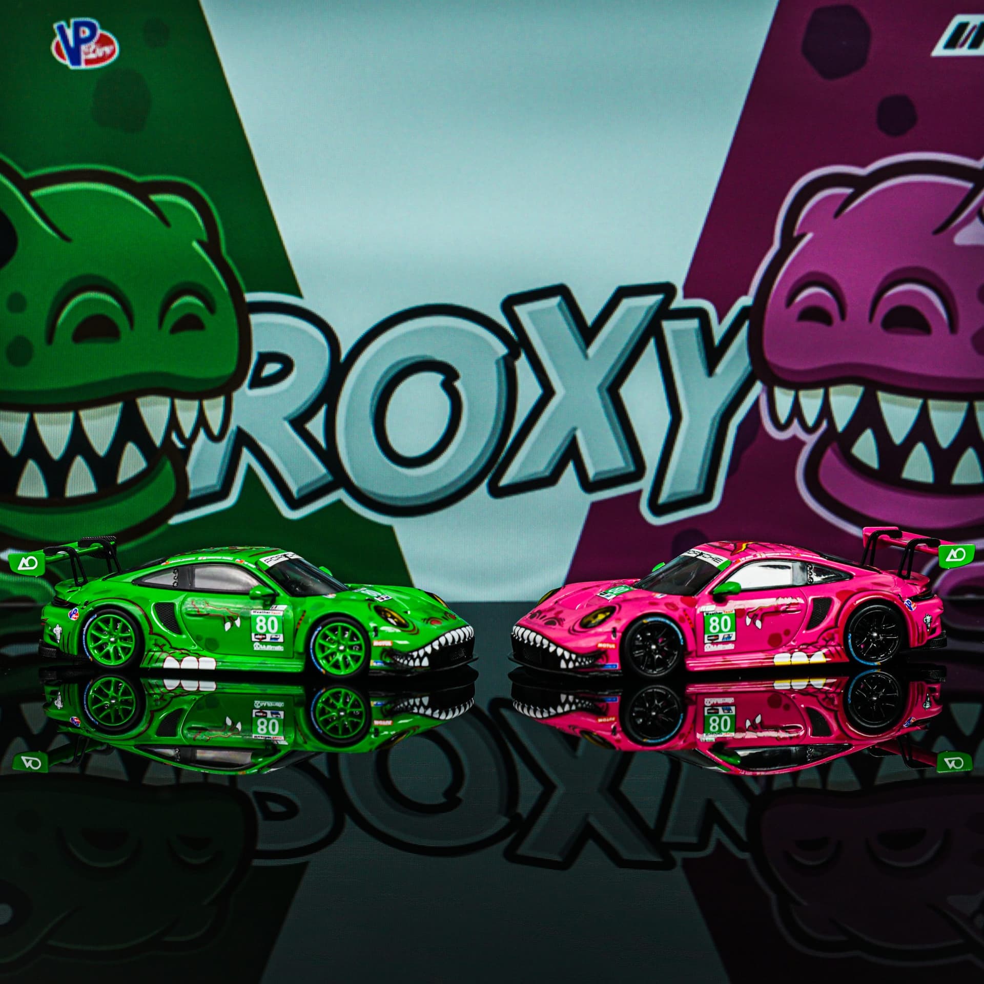 Porsche 911 GT3 R Rexy Roxy Star Race - model 1:64 - miniatura 1