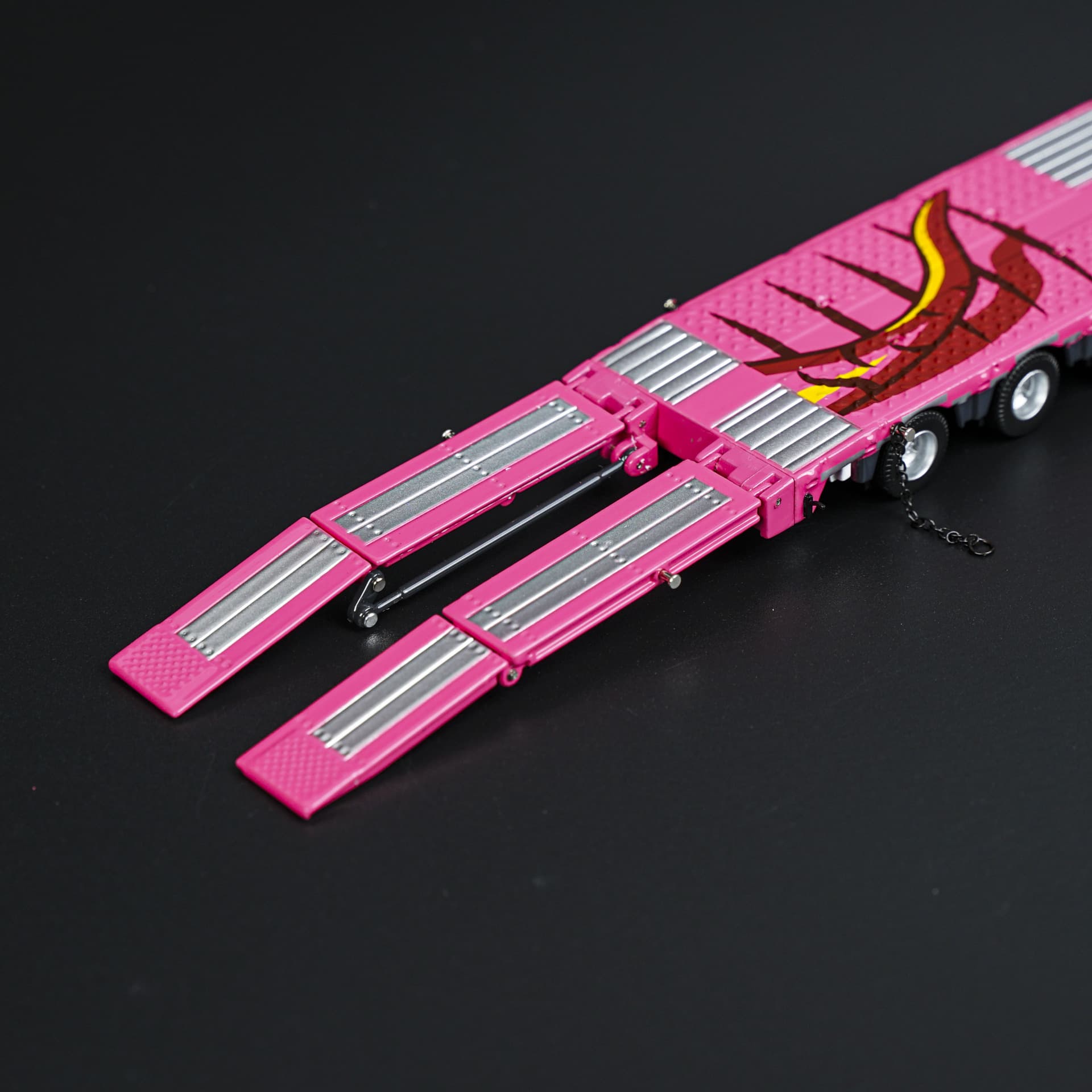 Supcar | Scania z Lawetą | AO Racing Różowa | 1:64 - miniatura 7