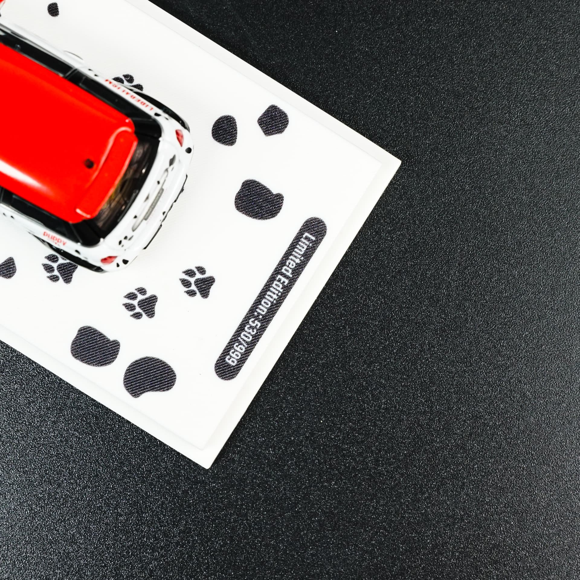 Mini Cooper 101 Dalmatyńczyków TimeMicro - model 1:64 - miniatura 5