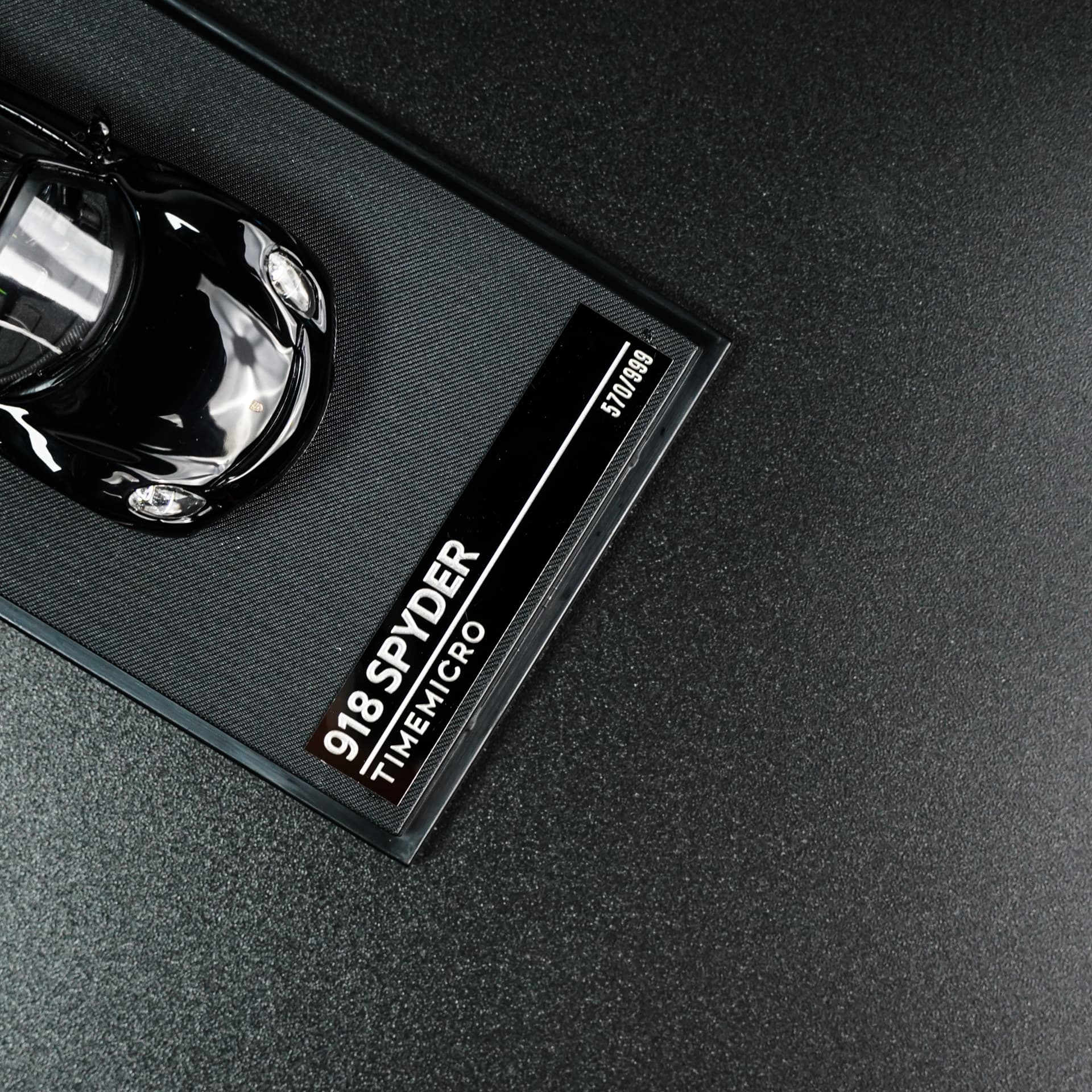 Porsche 918 Roadster Black TimeMicro - model 1:64 - miniatura 6