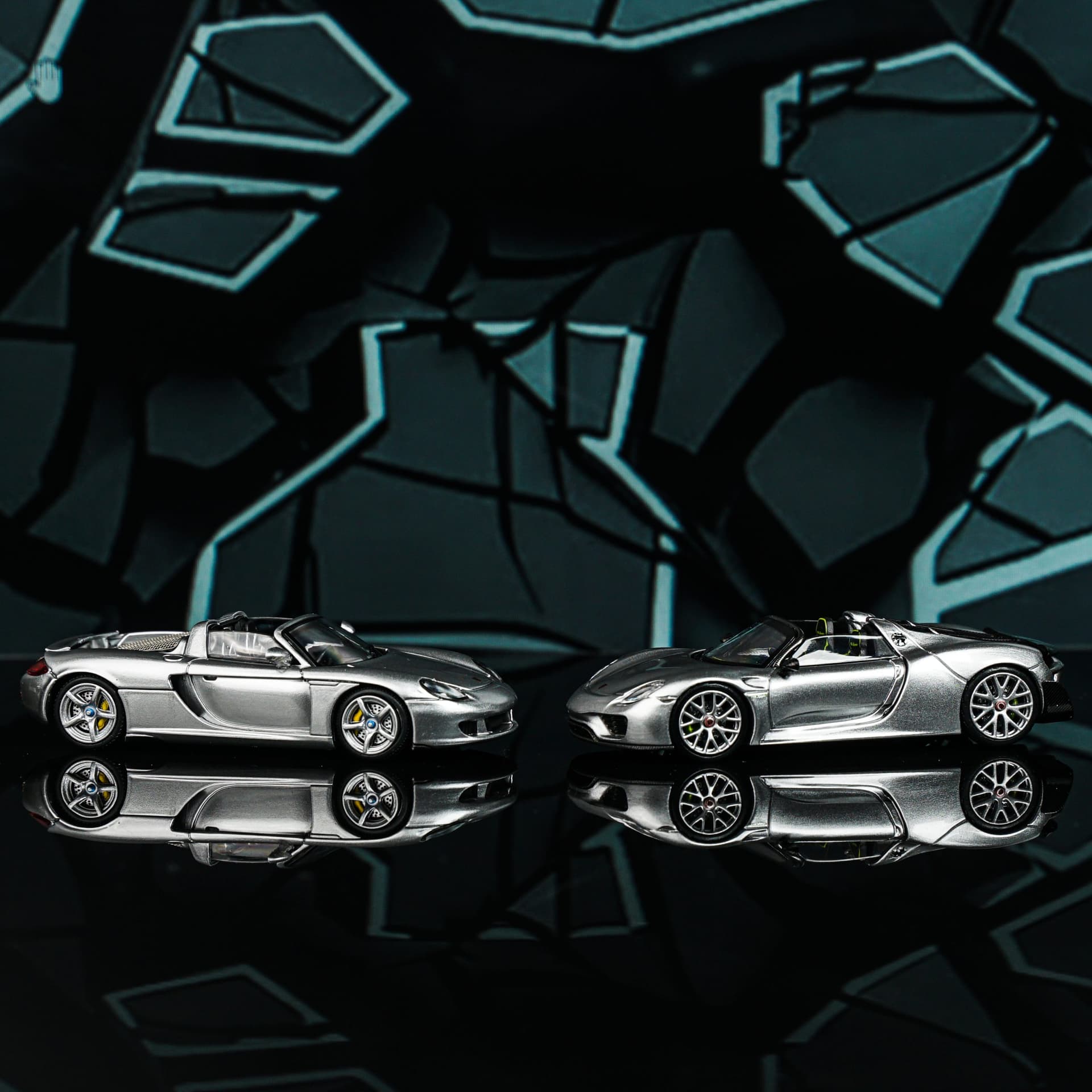 Porsche 918 Spyder & Carrera GT TimeMicro - model 1:64 - miniatura 1