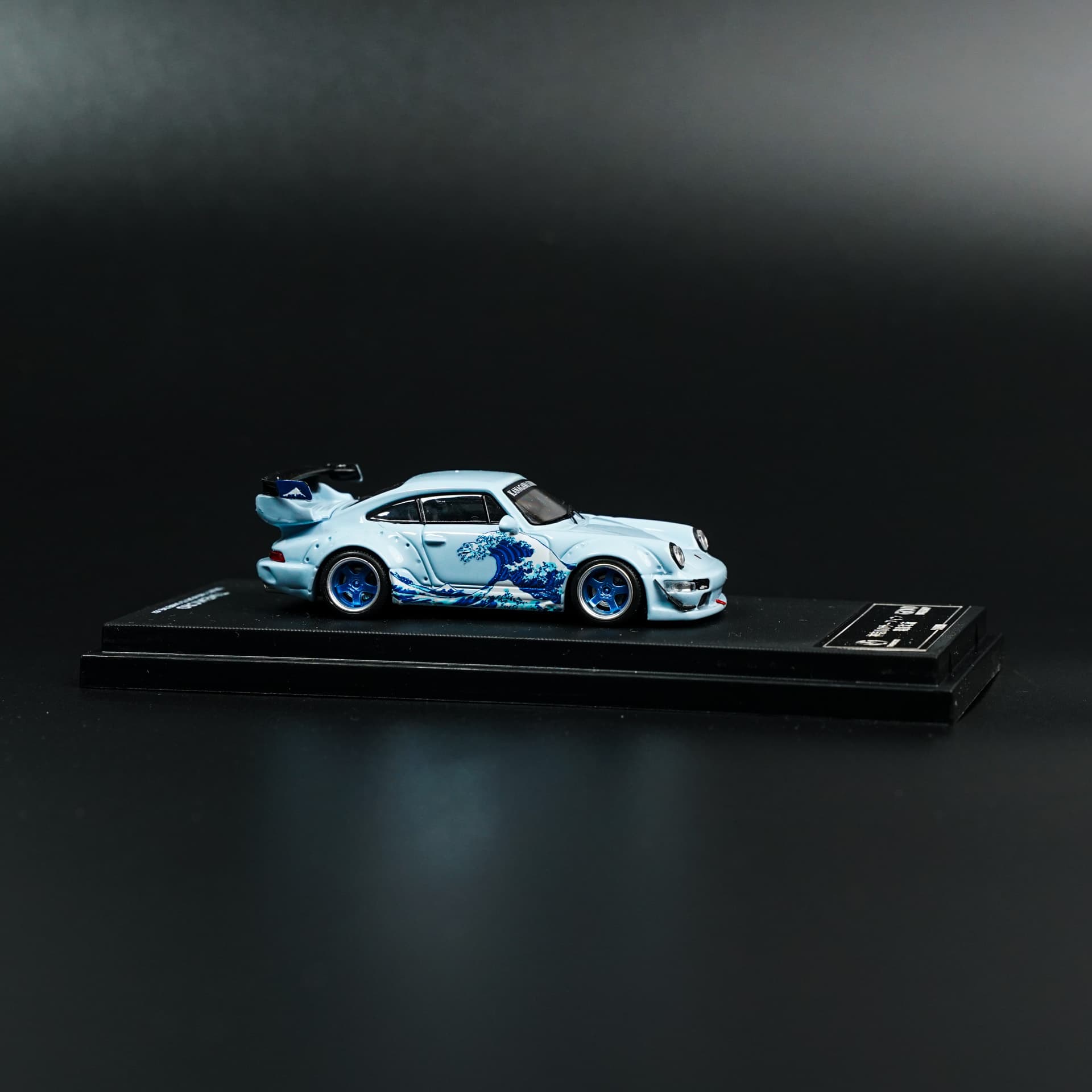 Porsche 964 RWB Wielka Fala w Kanagawie TimeMicro - model 1:64 - miniatura 2
