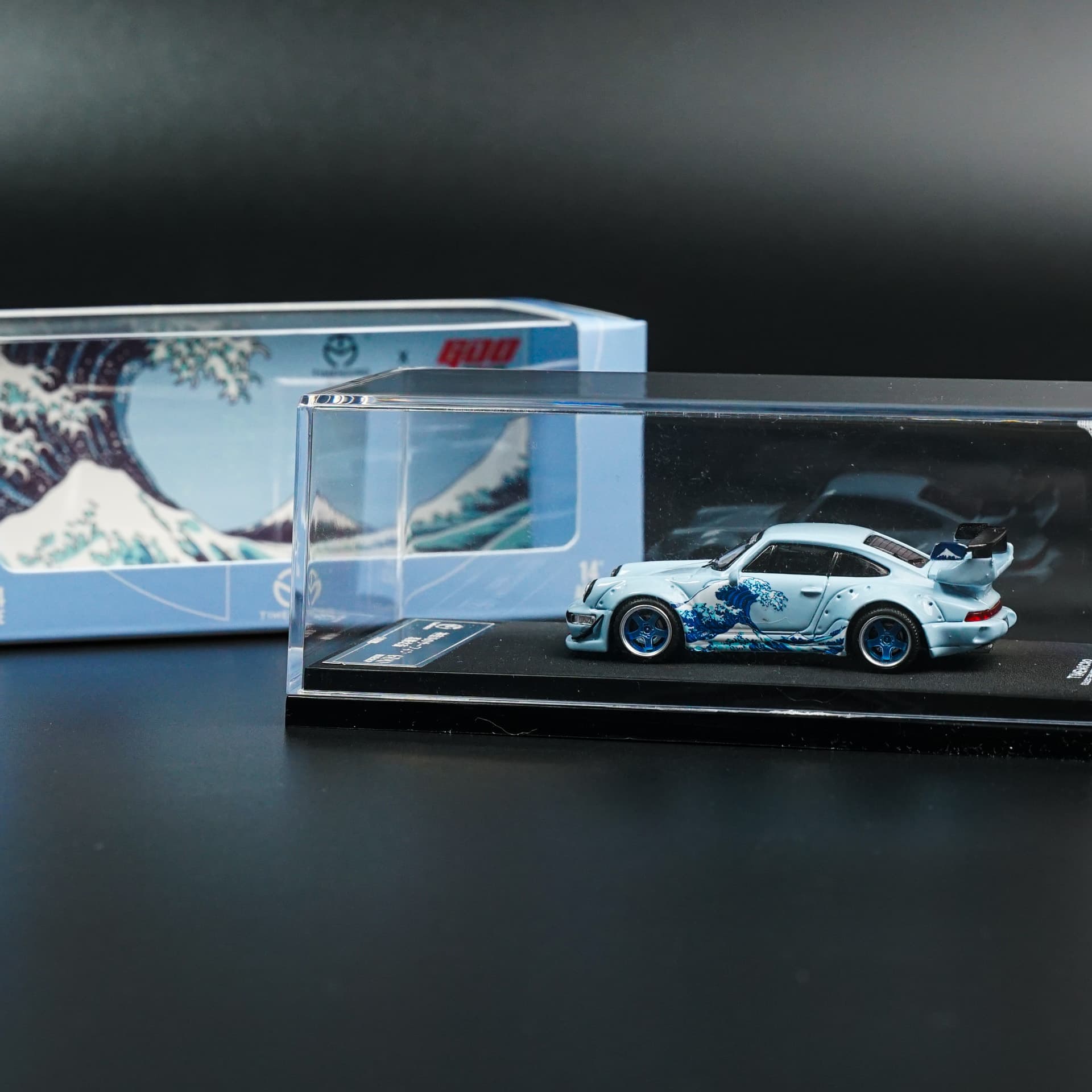 Porsche 964 RWB Wielka Fala w Kanagawie TimeMicro - model 1:64 - miniatura 5