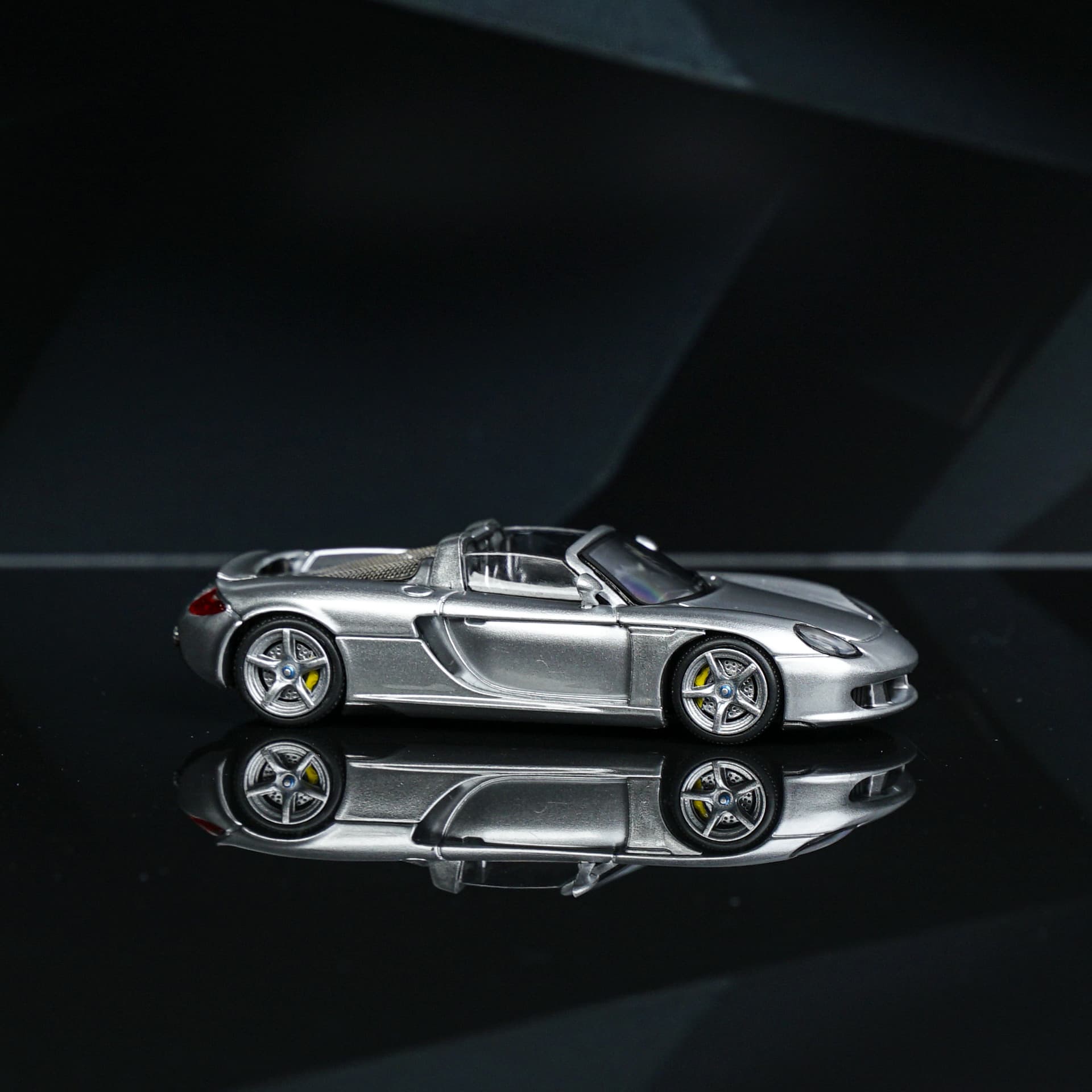 TimeMicro | Porsche Carrera GT | Srebrny | 1:64 - miniatura 1