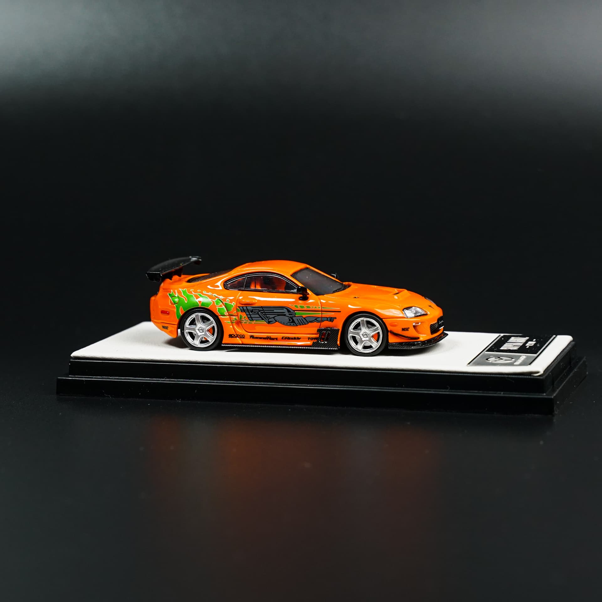 Toyota Supra MK4 2 Fast 2 Furious Edition TimeMicro - model 1:64 - miniatura 2