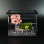 Diorama Jesienny Parking 2 w skali 1:64 z latarnią LED i jesiennymi drzewami do ekspozycji modeli